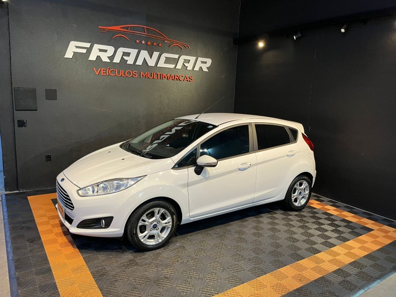 fiesta 1.5 se hatch 16v flex 4p manual 2015 antonio prado