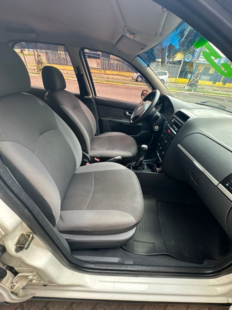 PALIO 1.0 MPI ELX 8V FLEX 4P MANUAL - 2005 - PAROBé