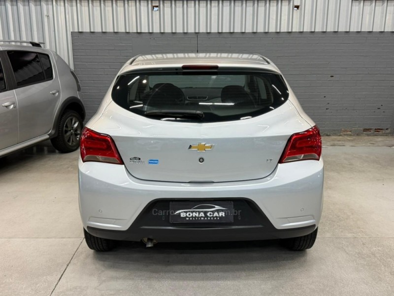 ONIX 1.0 LT 12V FLEX 4P MANUAL - 2018 - CAXIAS DO SUL