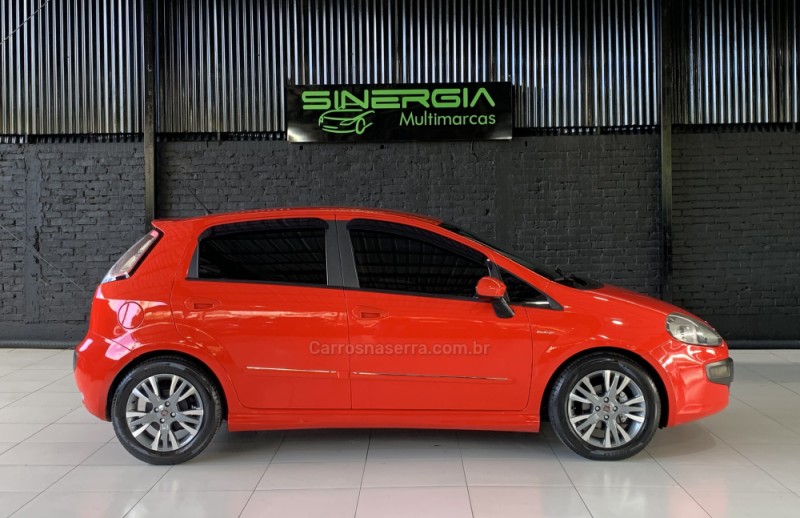 PUNTO 1.8 SPORTING 16V FLEX 4P AUTOMATIZADO - 2014 - CAXIAS DO SUL