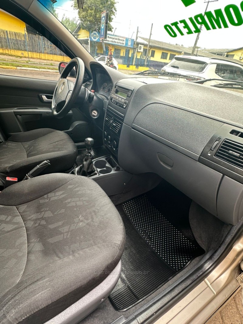 SIENA 1.4 MPI EL 8V FLEX 4P MANUAL - 2011 - PAROBé