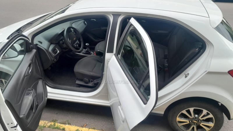 ONIX 1.4 MPFI LTZ 8V FLEX 4P MANUAL - 2015 - BENTO GONçALVES