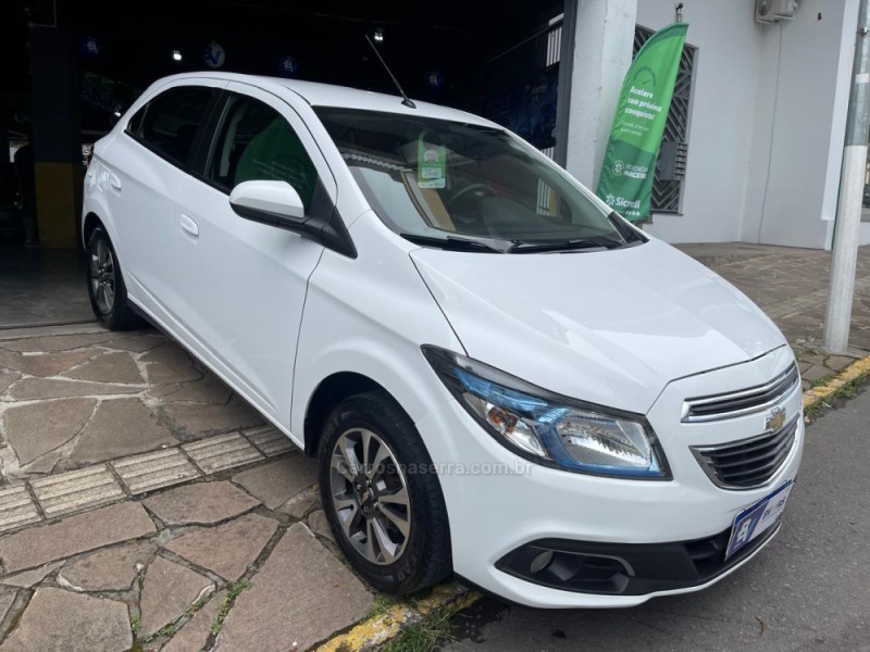 ONIX 1.4 MPFI LTZ 8V FLEX 4P MANUAL - 2015 - BENTO GONçALVES