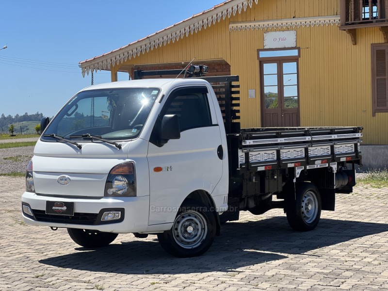 hr 2.5 tci hd longo com cacamba 4x2 8v 97cv turbo intercooler diesel 2p manual 2016 antonio prado