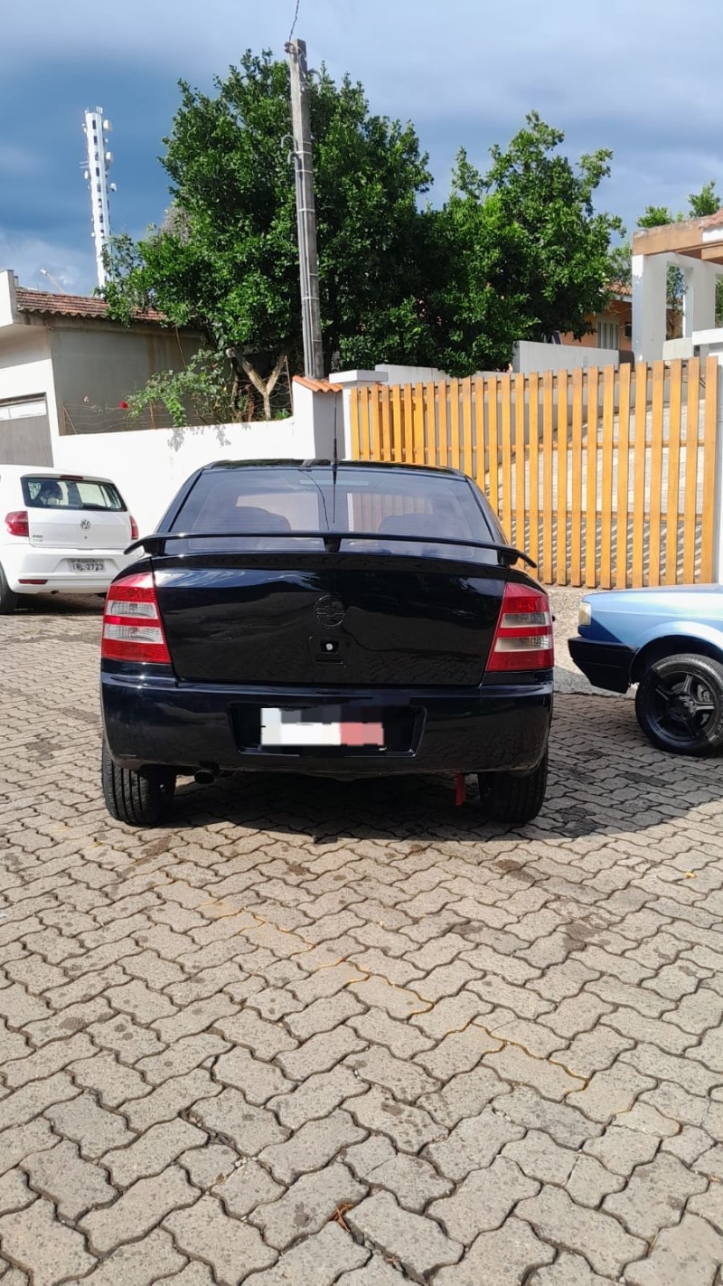 ASTRA 2.0 MPFI ADVANTAGE SEDAN 8V FLEX 4P MANUAL - 2004 - ESTRELA