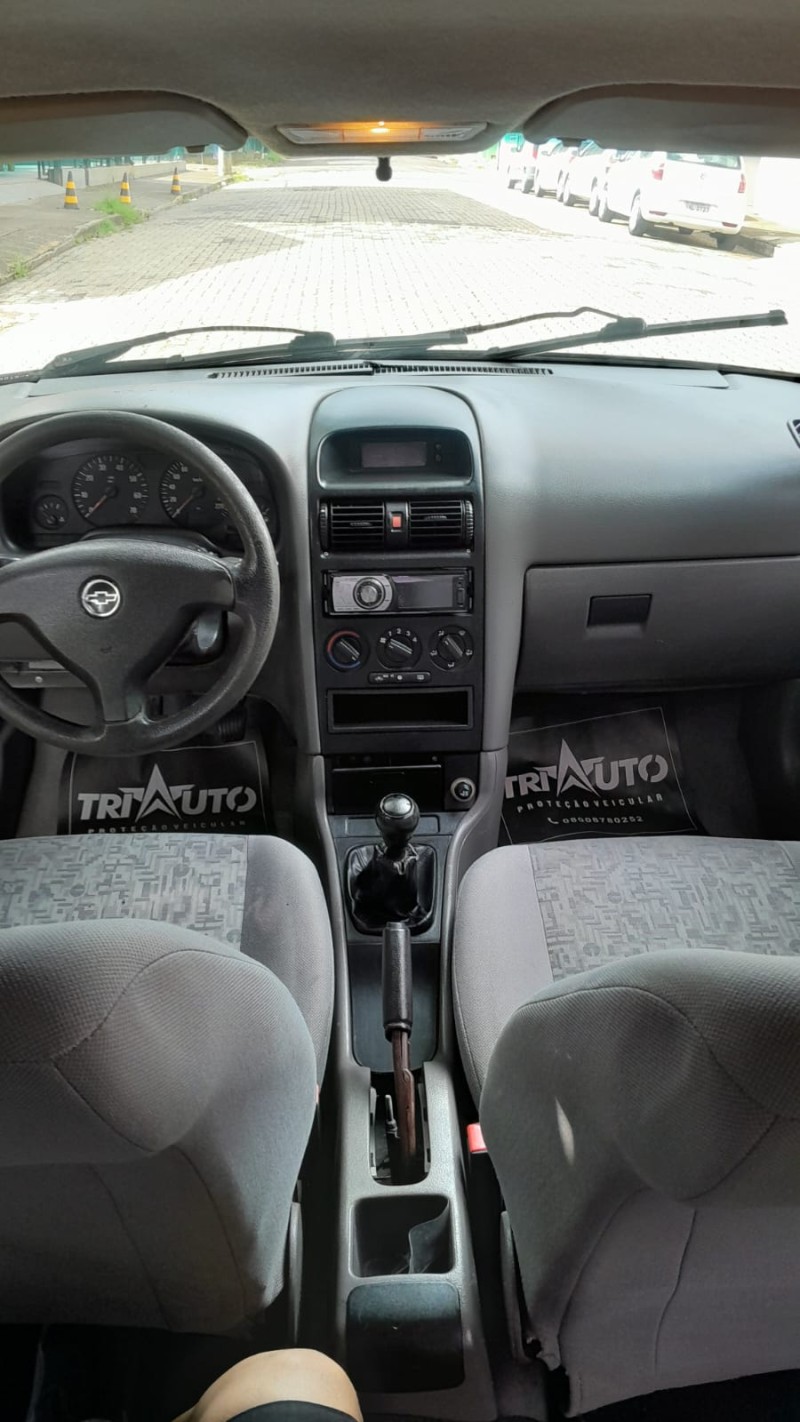 ASTRA 2.0 MPFI ADVANTAGE SEDAN 8V FLEX 4P MANUAL - 2004 - ESTRELA