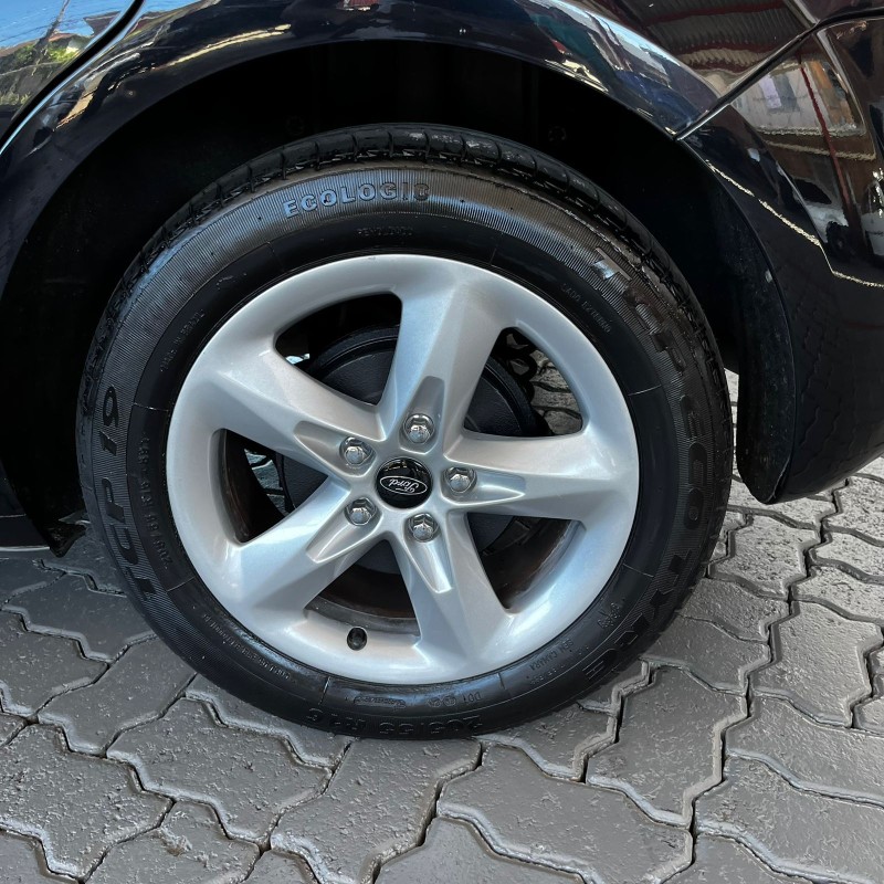 FOCUS 1.6 SE 16V FLEX 4P MANUAL - 2011 - CAXIAS DO SUL