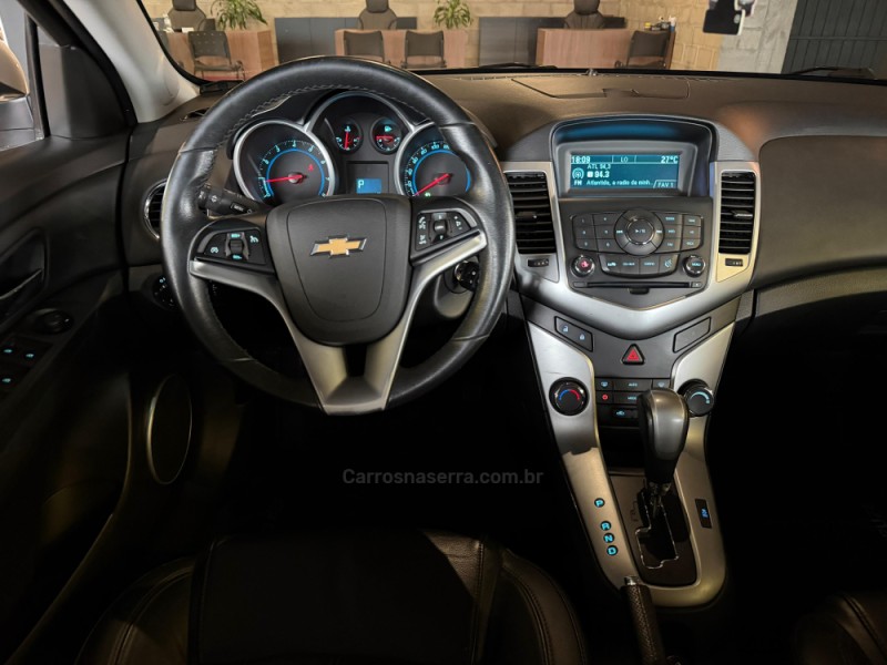 CRUZE 1.8 LT 16V FLEX 4P AUTOMÁTICO - 2014 - DOIS IRMãOS