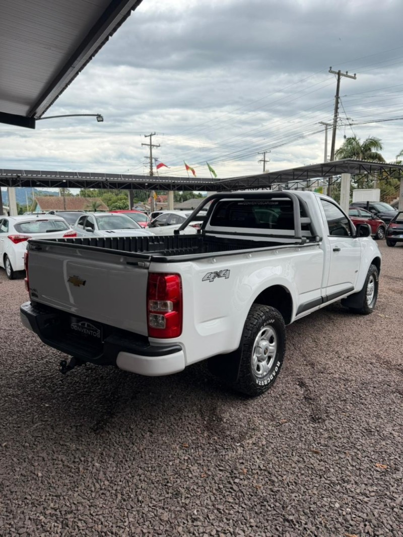 S10 2.8 LS 4X4 CS 16V TURBO DIESEL 2P MANUAL - 2018 - LAJEADO