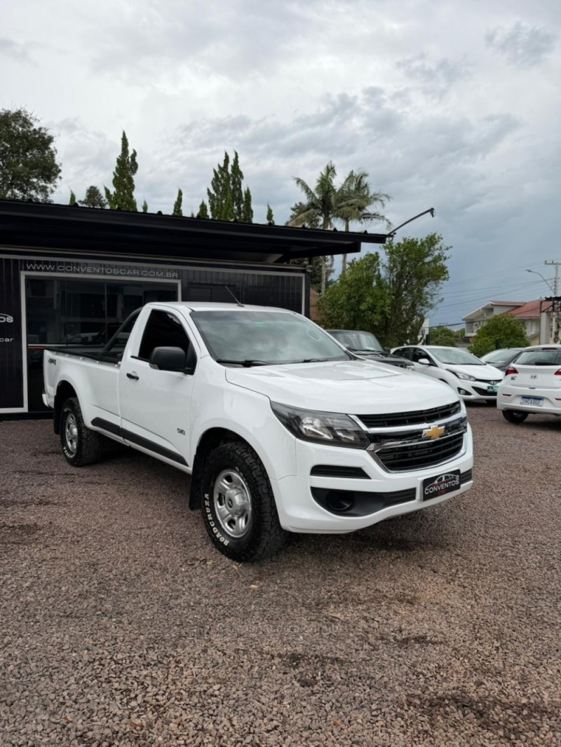S10 2.8 LS 4X4 CS 16V TURBO DIESEL 2P MANUAL - 2018 - LAJEADO