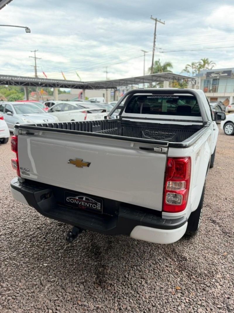 S10 2.8 LS 4X4 CS 16V TURBO DIESEL 2P MANUAL - 2018 - LAJEADO