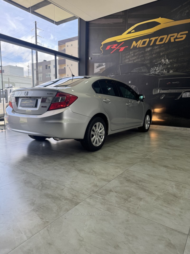 CIVIC 2.0 LXR 16V FLEX 4P AUTOMÁTICO - 2014 - CAXIAS DO SUL