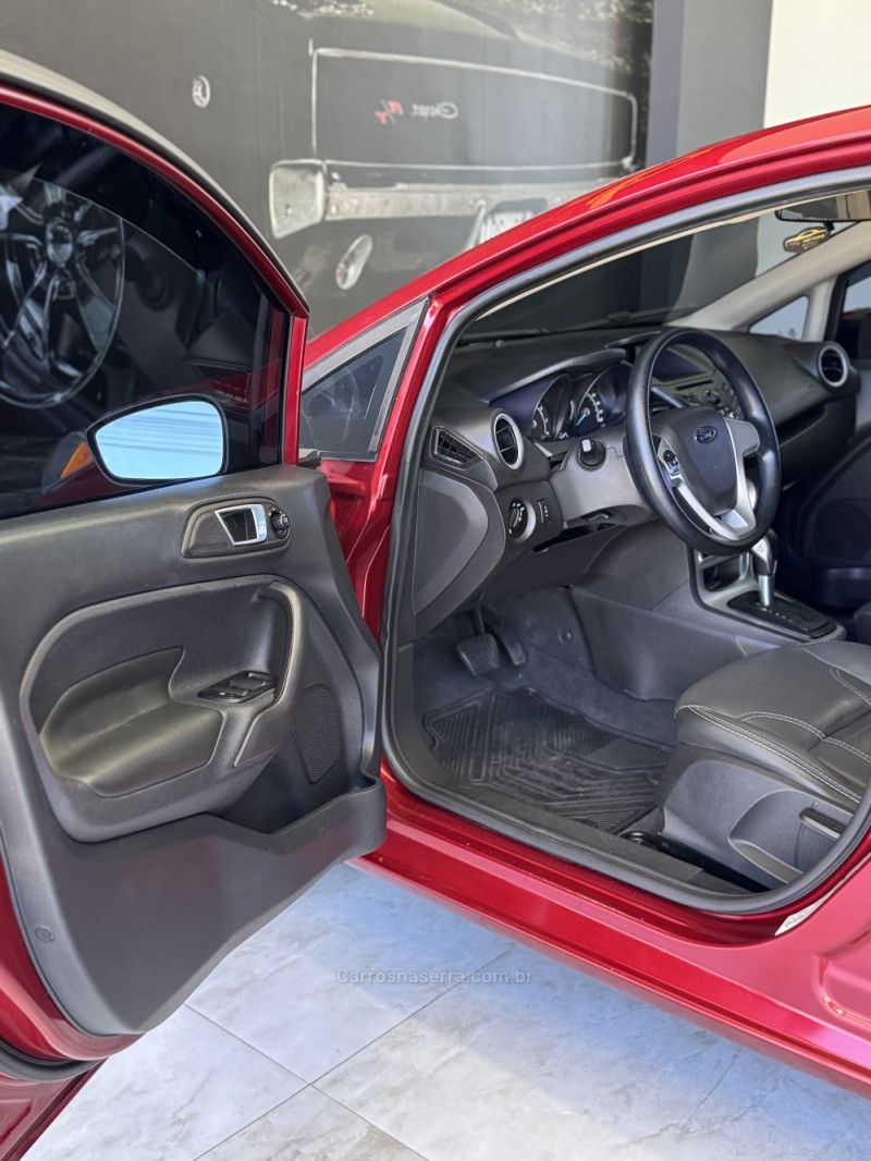 FIESTA 1.6 SE PLUS SEDAN 16V FLEX 4P AUTOMÁTICO - 2014 - CAXIAS DO SUL