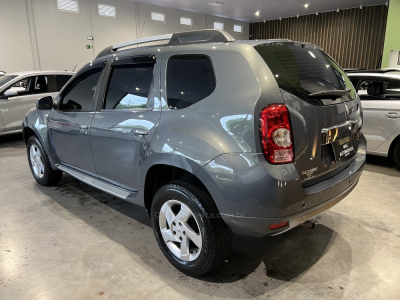 DUSTER 1.6 DYNAMIQUE 4X2 16V FLEX 4P MANUAL - 2014 - CAXIAS DO SUL