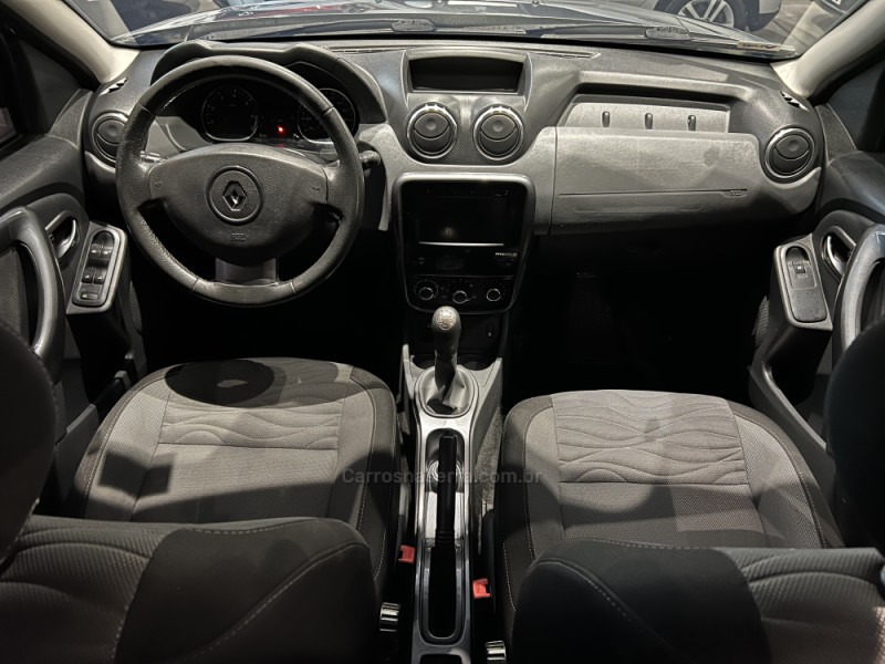 DUSTER 1.6 DYNAMIQUE 4X2 16V FLEX 4P MANUAL - 2014 - CAXIAS DO SUL