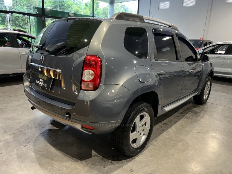 DUSTER 1.6 DYNAMIQUE 4X2 16V FLEX 4P MANUAL - 2014 - CAXIAS DO SUL