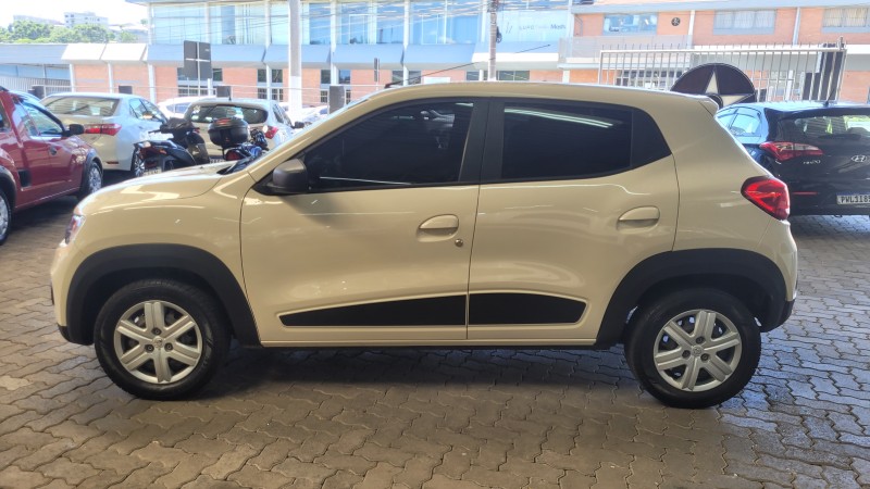 KWID 1.0 12V SCE FLEX ZEN MANUAL - 2021 - GARIBALDI