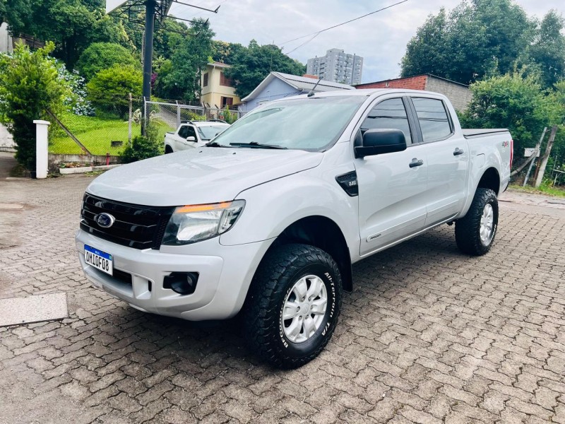 RANGER 2.2 XLS 4X4 CD 16V DIESEL 4P MANUAL - 2014 - BENTO GONçALVES