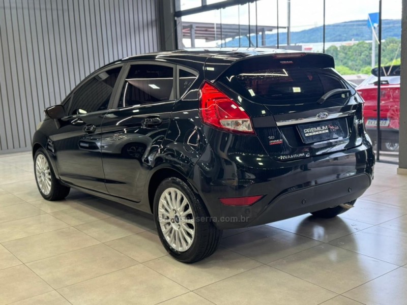 FIESTA 1.6 TITANIUM HATCH 16V FLEX 4P AUTOMÁTICO - 2014 - DOIS IRMãOS