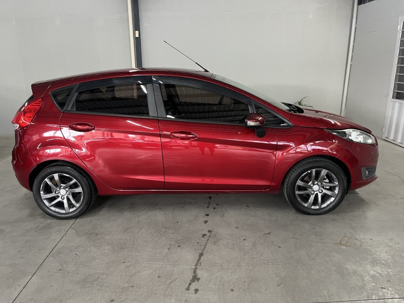 FIESTA 1.6 SE HATCH 16V FLEX 4P MANUAL - 2017 - CAXIAS DO SUL