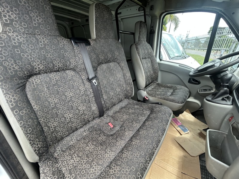 MASTER 2.5 DCI FURGÃO L1H1 16V DIESEL 3P MANUAL - 2011 - FARROUPILHA