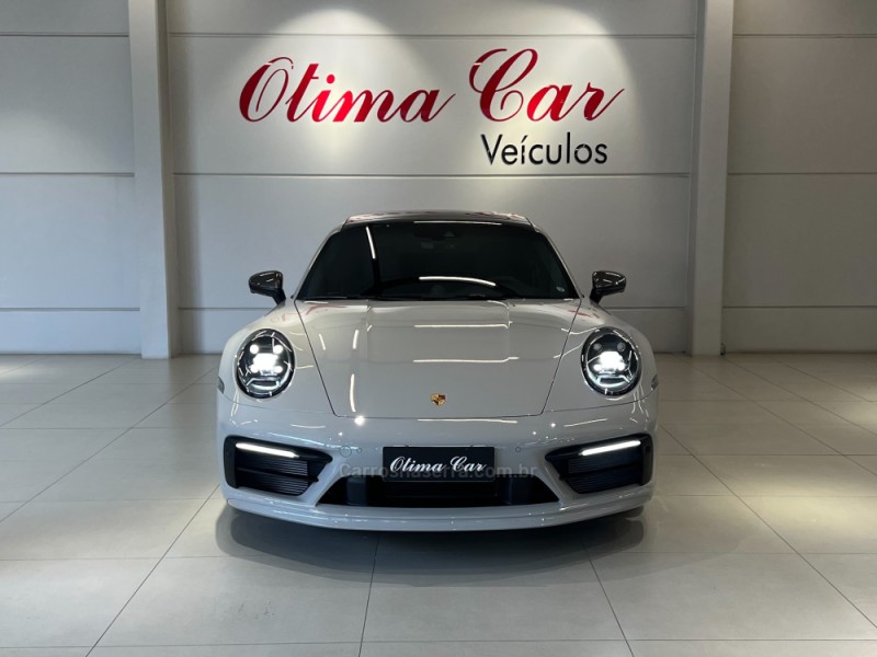 911 3.0 CARRERA T COUPÉ AUTOMÁTICO - 2024 - FLORES DA CUNHA