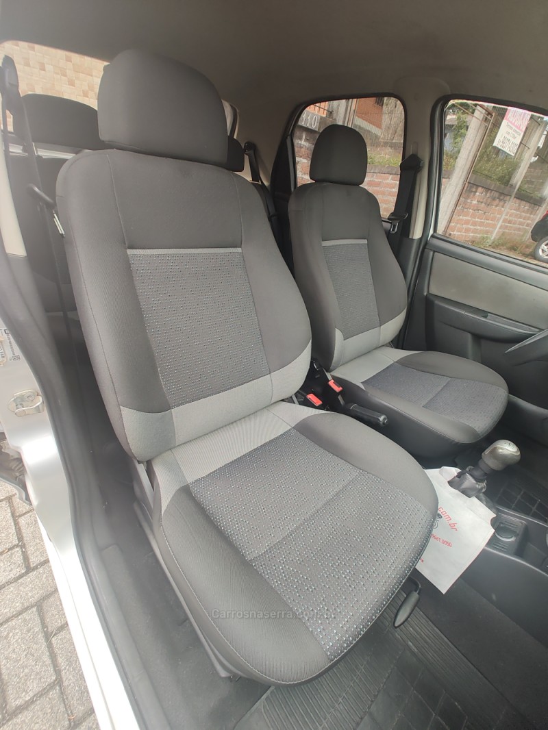 CELTA 1.0 MPFI LT 8V FLEX 4P MANUAL - 2013 - CANELA