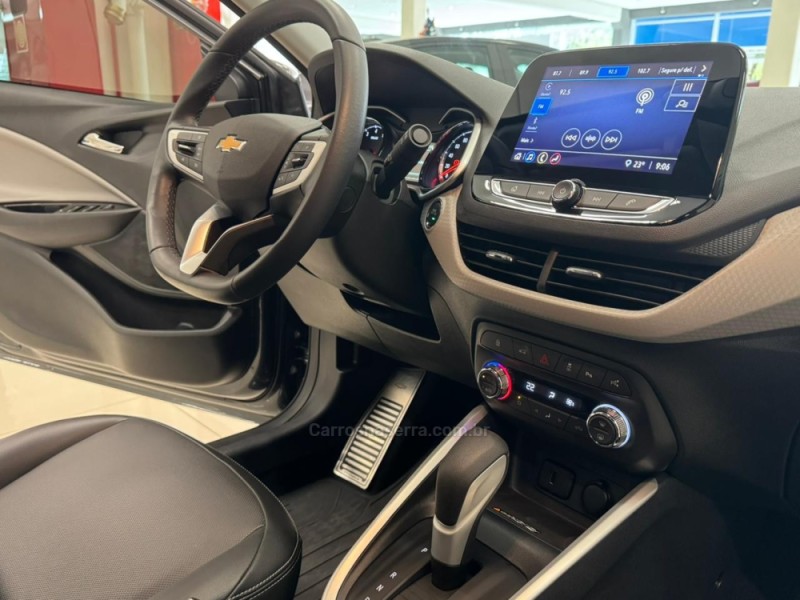 ONIX 1.0	PREMIER II PLUS 12V TURBO FLEX 4P AUTOMÁTICO - 2025 - VERANóPOLIS