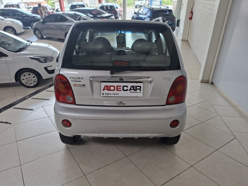 QQ 1.1 MPFI 16V GASOLINA 4P MANUAL - 2012 - FARROUPILHA