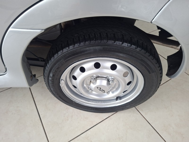 QQ 1.1 MPFI 16V GASOLINA 4P MANUAL - 2012 - FARROUPILHA