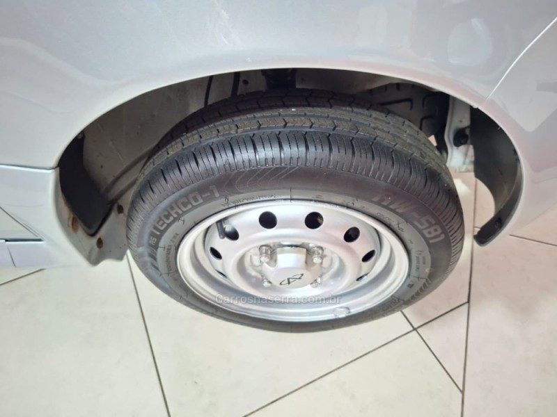 QQ 1.1 MPFI 16V GASOLINA 4P MANUAL - 2012 - FARROUPILHA