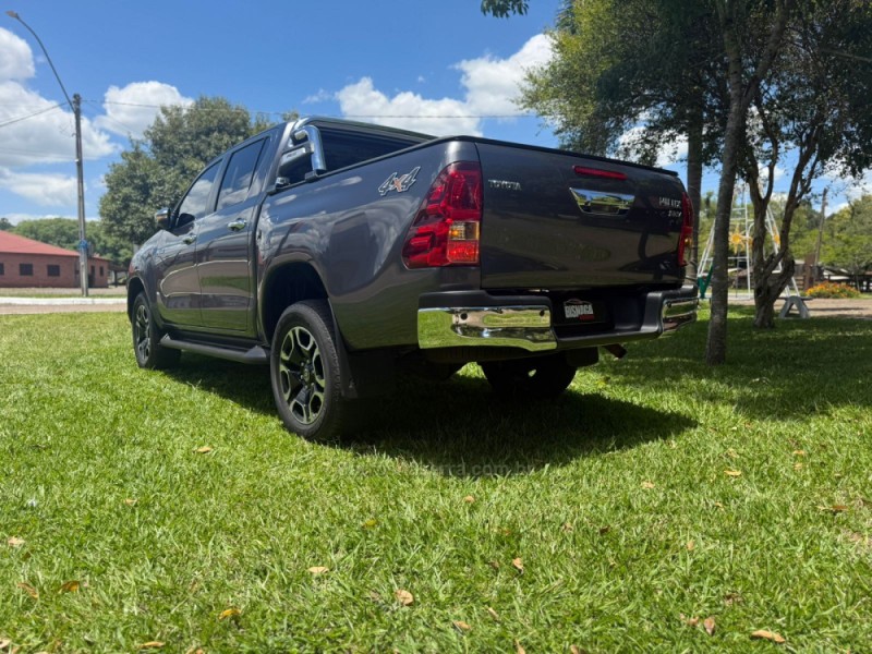 HILUX 2.8 SRV 4X4 CD 16V DIESEL 4P AUTOMÁTICO - 2022 - BROCHIER