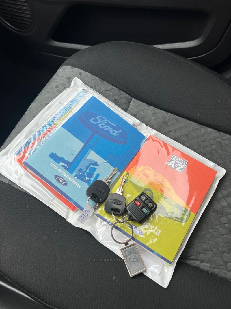 FIESTA 1.6 MPI CLASS HATCH 8V FLEX 4P MANUAL - 2013 - FARROUPILHA