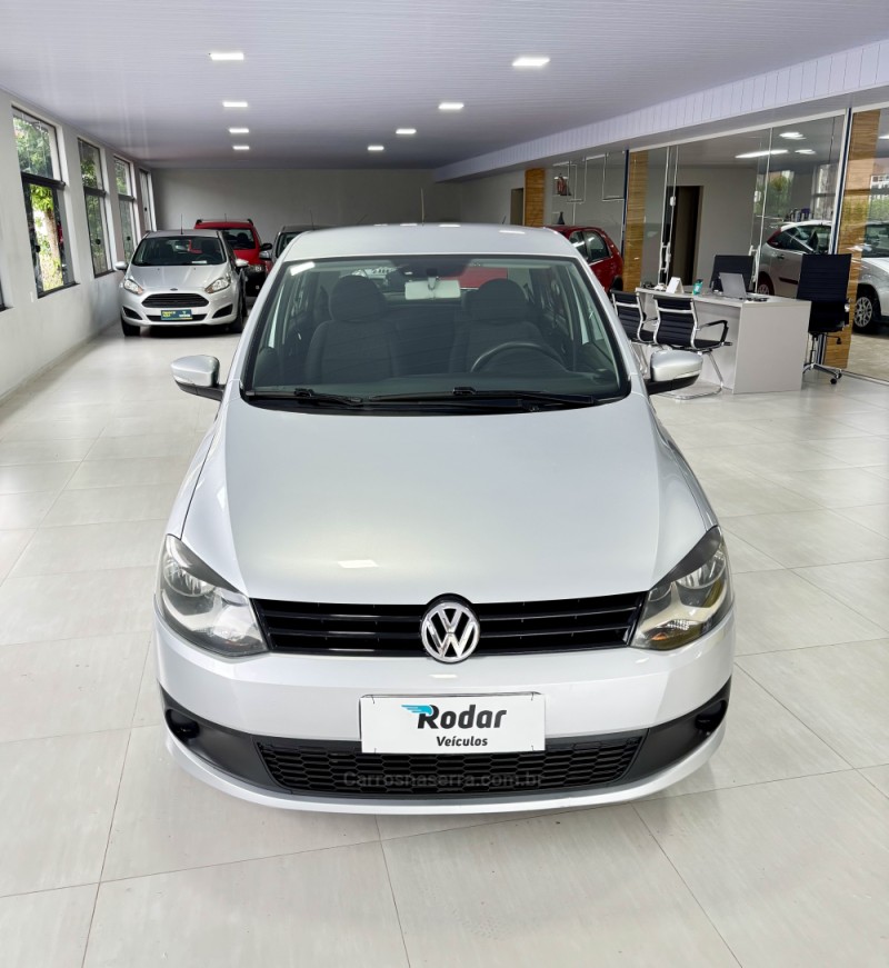 FOX 1.0 MI TREND 8V FLEX 4P MANUAL - 2013 - VILA FLORES