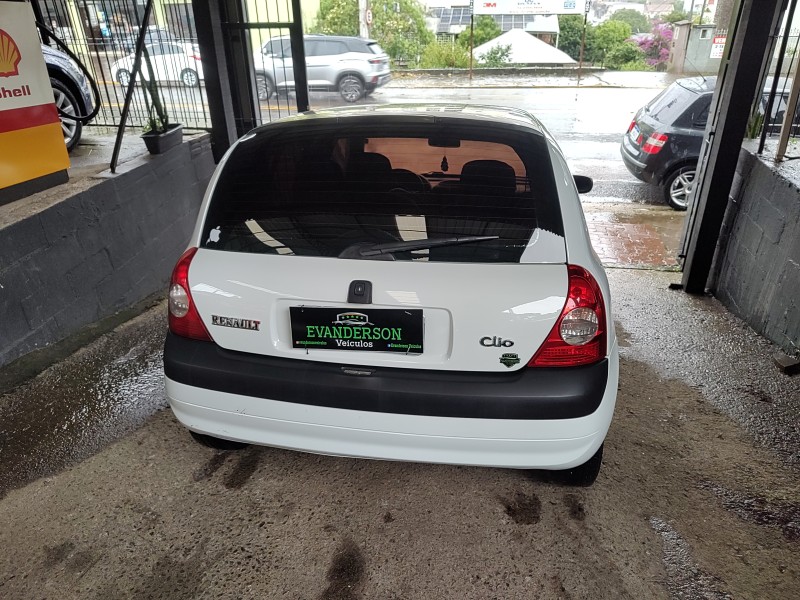 CLIO 1.0 AUTHENTIQUE 8V GASOLINA 4P MANUAL - 2006 - CAXIAS DO SUL