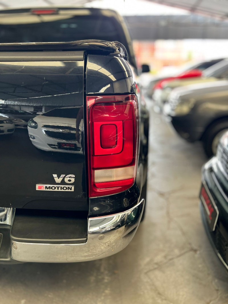 AMAROK 3.0 V6 TDI HIGHLINE CD DIESEL 4MOTION AUTOMÁTICO - 2019 - CAXIAS DO SUL
