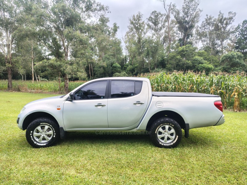 L200 TRITON 3.2 GLX 4X4 CD 16V TURBO INTERCOLER DIESEL 4P MANUAL - 2013 - GUAPORé