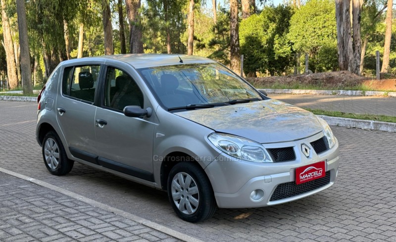 SANDERO 1.6 EXPRESSION 8V FLEX 4P MANUAL - 2009 - GUAPORé