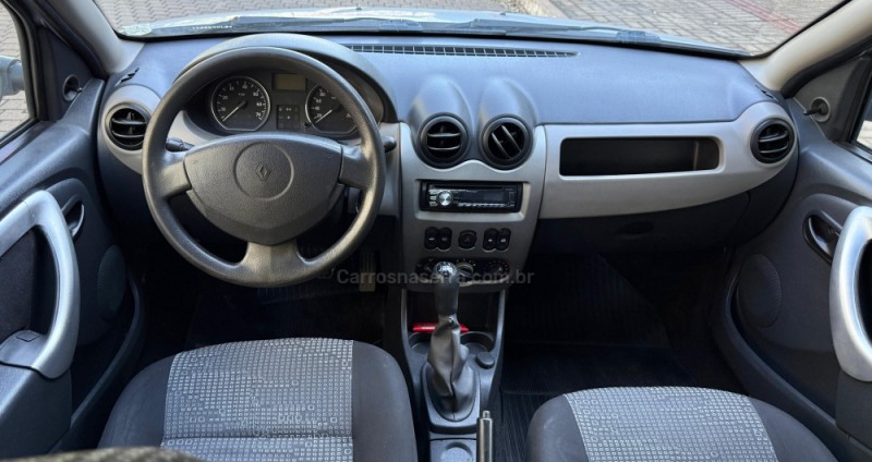 SANDERO 1.6 EXPRESSION 8V FLEX 4P MANUAL - 2009 - GUAPORé