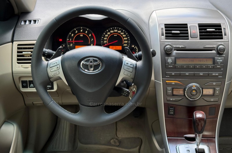 COROLLA 2.0 ALTIS PREMIUM 16V FLEX 4P AUTOMÁTICO - 2012 - GUAPORé