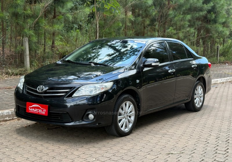 COROLLA 2.0 ALTIS PREMIUM 16V FLEX 4P AUTOMÁTICO