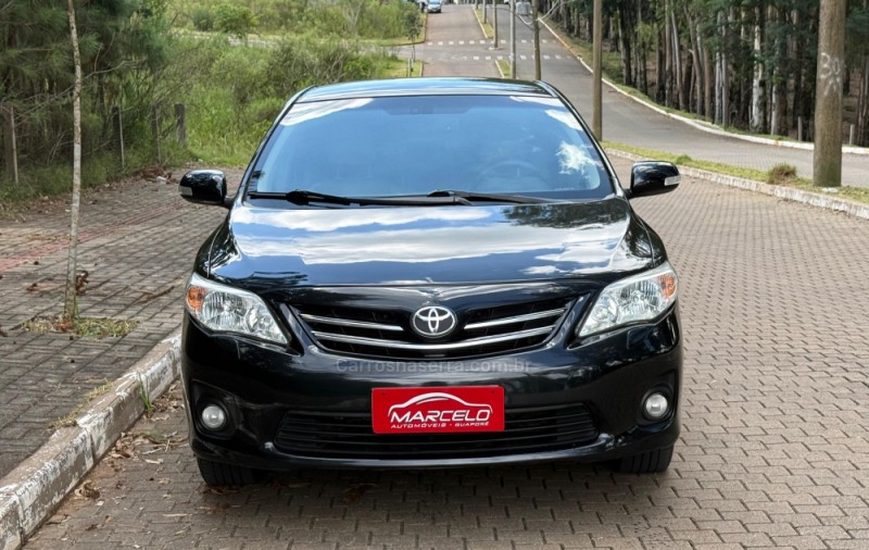 COROLLA 2.0 ALTIS PREMIUM 16V FLEX 4P AUTOMÁTICO - 2012 - GUAPORé
