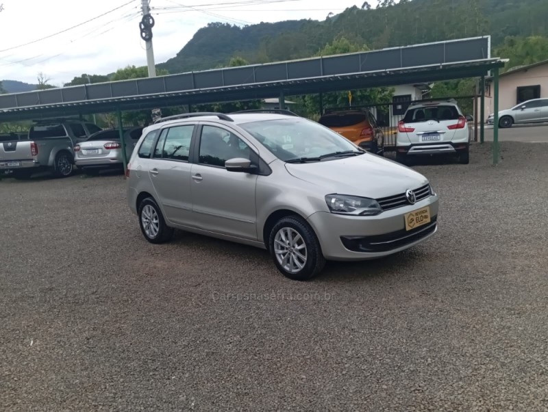 SPACEFOX 1.6 MSI TRENDLINE 8V FLEX 4P MANUAL - 2014 - PICADA CAFé