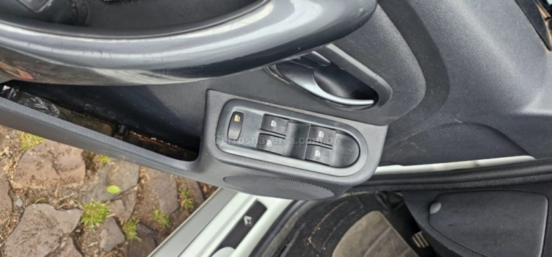 DUSTER 2.0 DYNAMIQUE 4X2 16V FLEX 4P MANUAL - 2014 - IVOTI