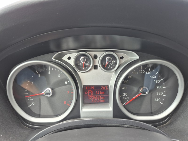 FOCUS 1.6 GLX 16V FLEX 4P MANUAL - 2013 - BENTO GONçALVES