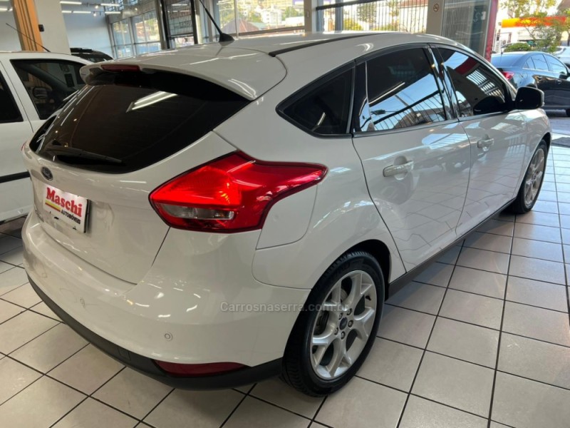 FOCUS 2.0 SE PLUS 16V FLEX 4P AUTOMÁTICO - 2018 - CAXIAS DO SUL