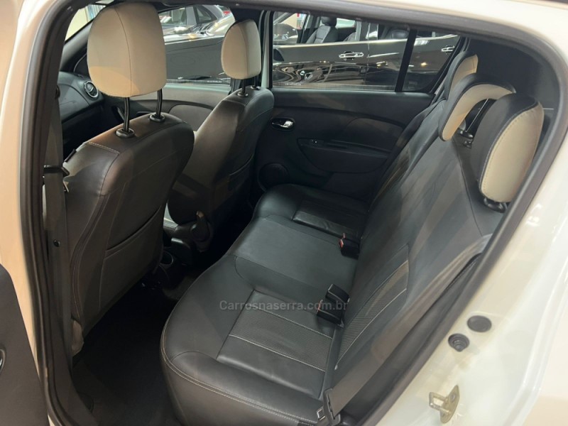 SANDERO 1.6 STEPWAY ICONIC X-TRONIC 16V FLEX 4P AUTOMÁTICO - 2022 - CAXIAS DO SUL