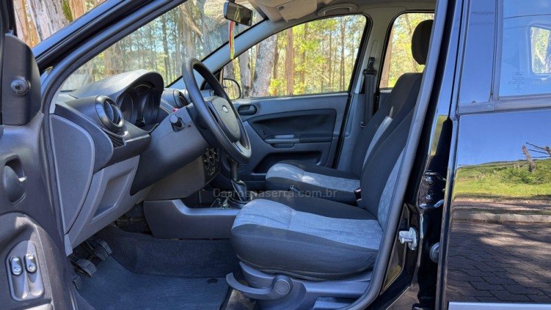 FIESTA 1.0 MPI CLASS 8V FLEX 4P MANUAL - 2013 - GUAPORé