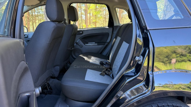 FIESTA 1.0 MPI CLASS 8V FLEX 4P MANUAL - 2013 - GUAPORé