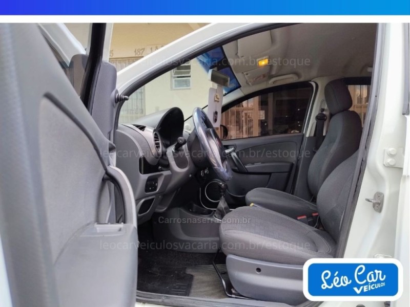 PALIO 1.0 MPI ATTRACTIVE 8V FLEX 4P MANUAL - 2017 - VACARIA